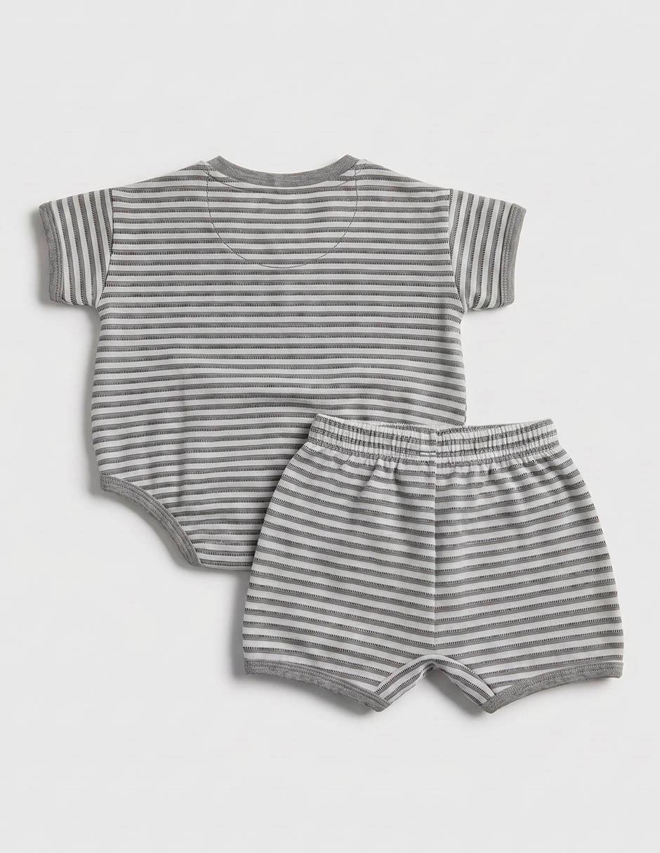 Conjunto unisex 4