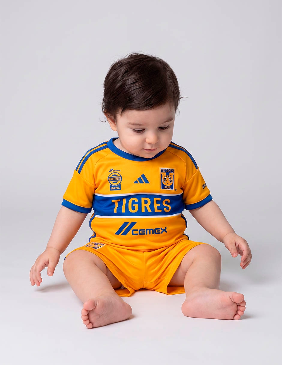 Conjunto deportivo para bebé 2 piezas Conjunto deportivo para bebé 2 piezas